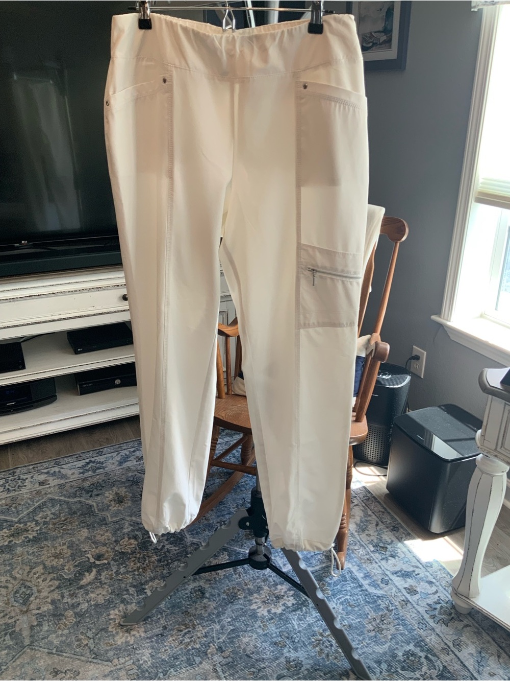 Chico’s ZenergyWomen’s White Cargo Jogger Pants with Utility Pockets